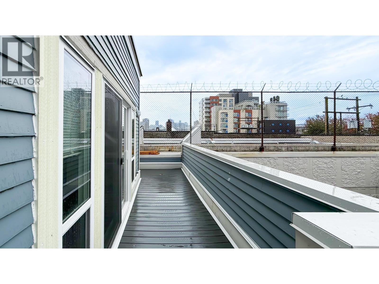 477 Powell Street, Vancouver, BC - Outdoor
