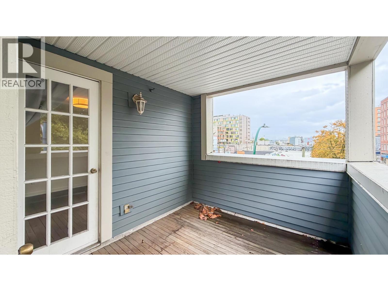 477 Powell Street, Vancouver, BC - Outdoor With Exterior