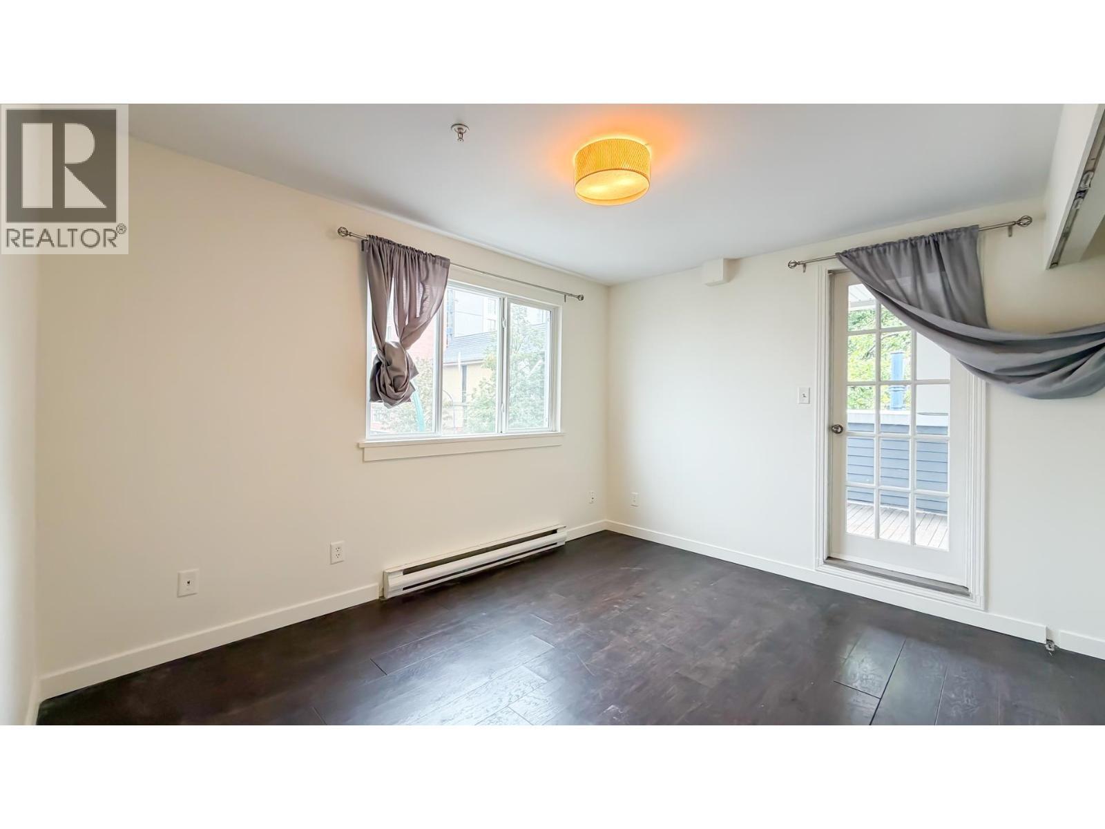 477 Powell Street, Vancouver, BC - Indoor Photo Showing Other Room