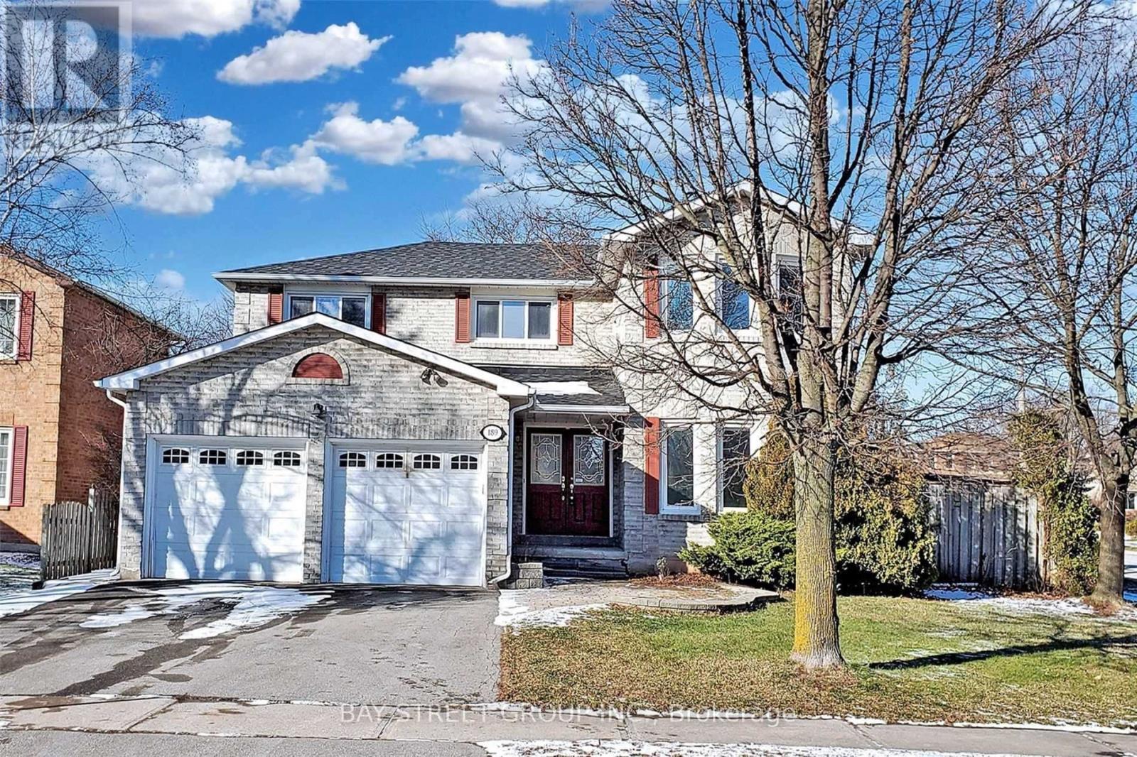 FRONT HOUSE - 189 Martindale Avenue, Oakville, ON - Outdoor