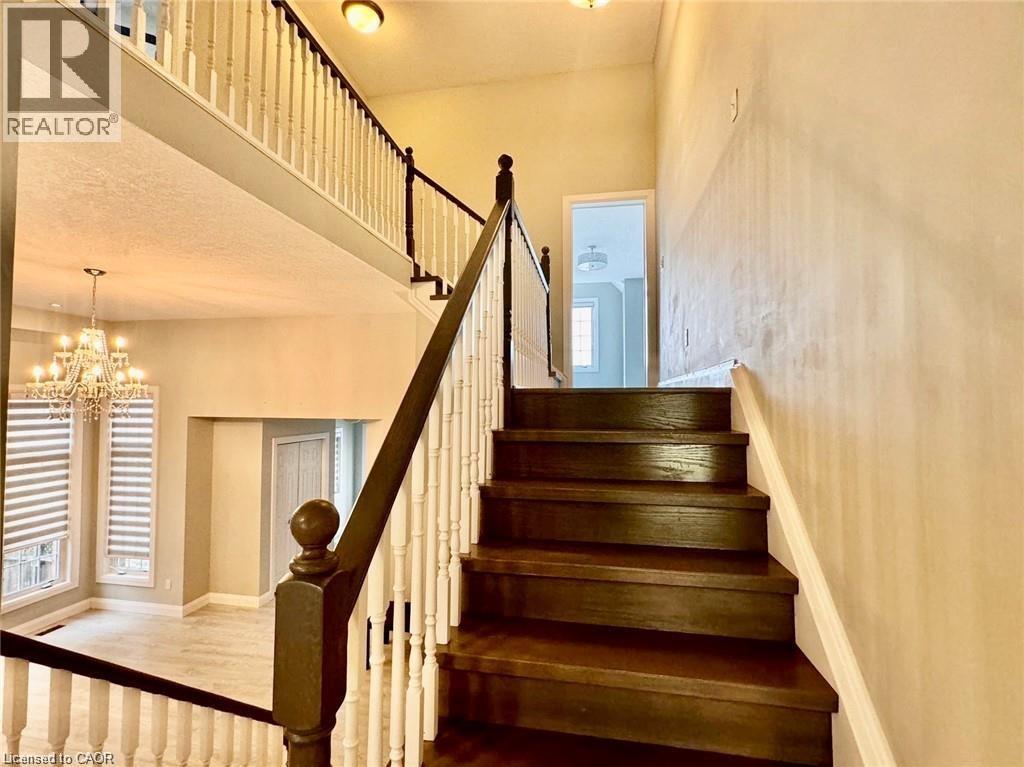 229 Sunny Meadow Court, Kitchener, ON - Indoor Photo Showing Other Room