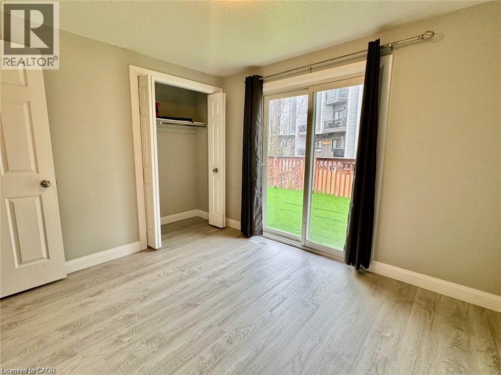 229 Sunny Meadow Court, Kitchener, ON - Indoor Photo Showing Other Room