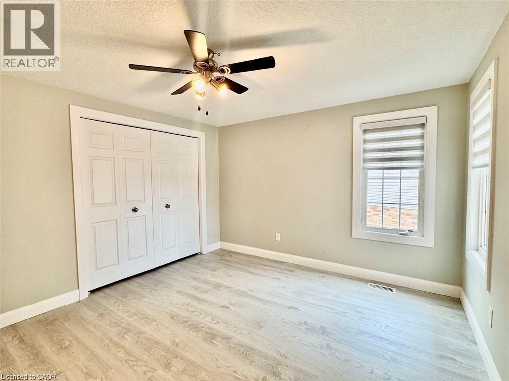 229 Sunny Meadow Court, Kitchener, ON - Indoor Photo Showing Other Room