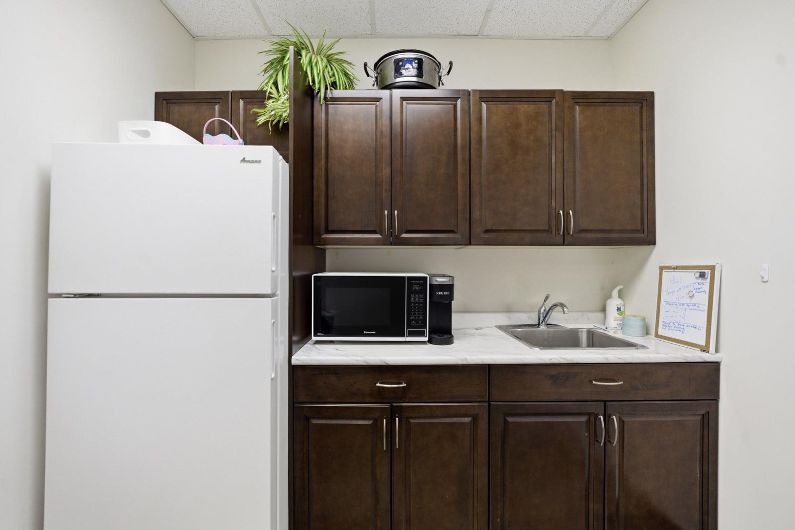 203, 15 Carlton Drive, St. Albert, AB