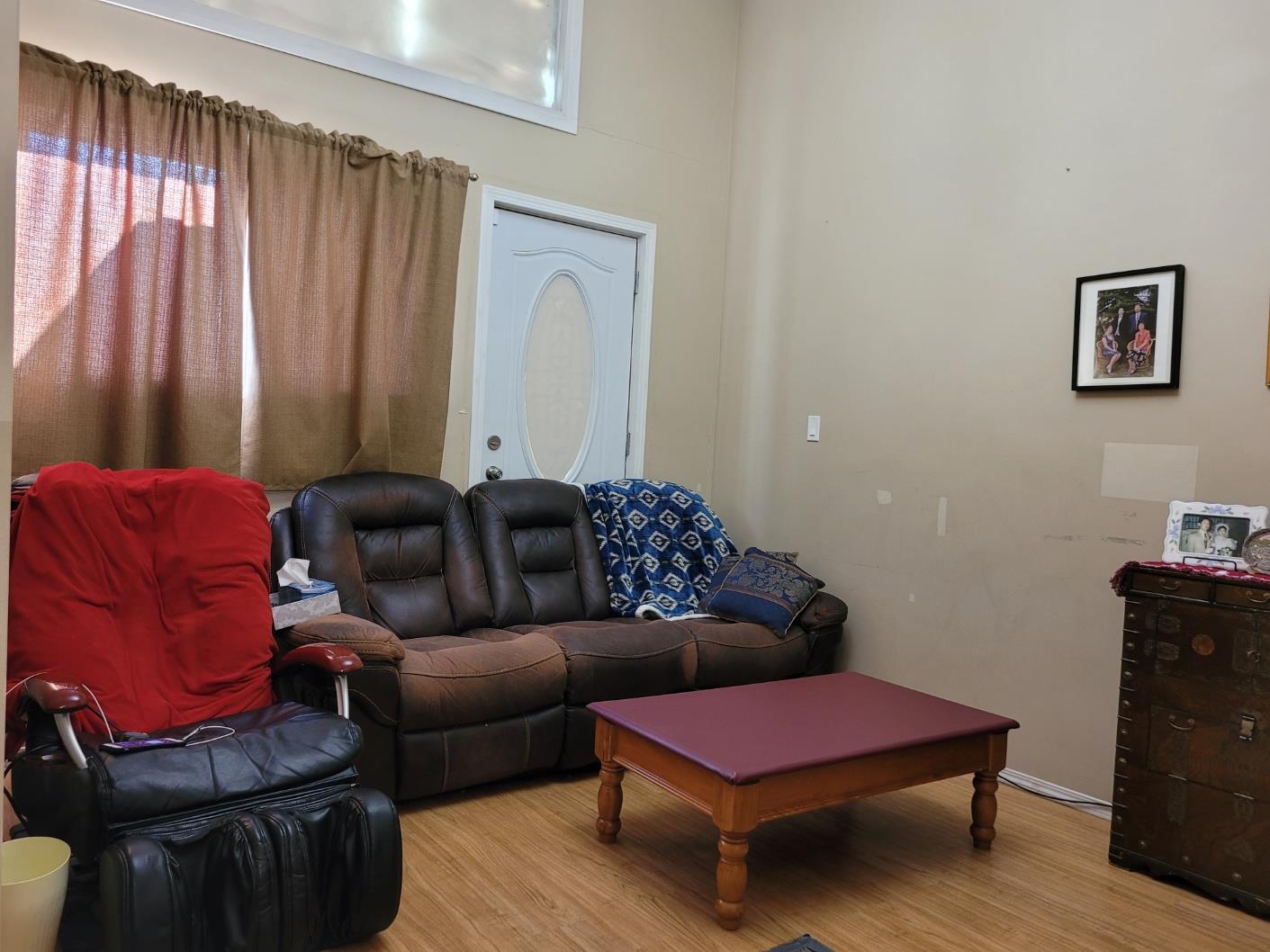 122 Main St, Chauvin, AB