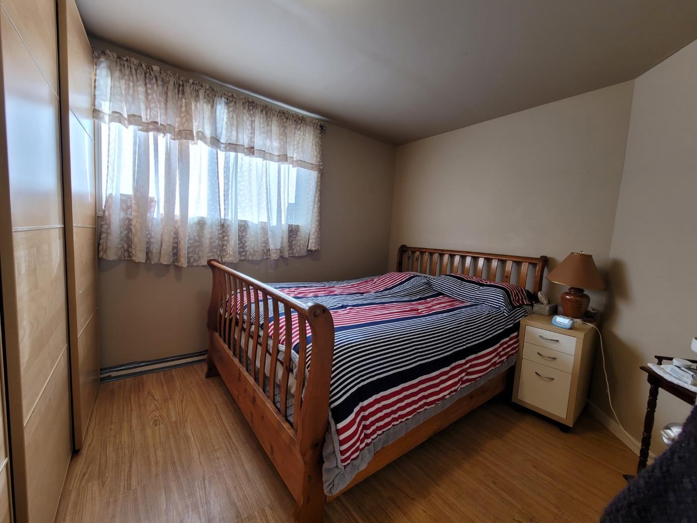 122 Main St, Chauvin, AB