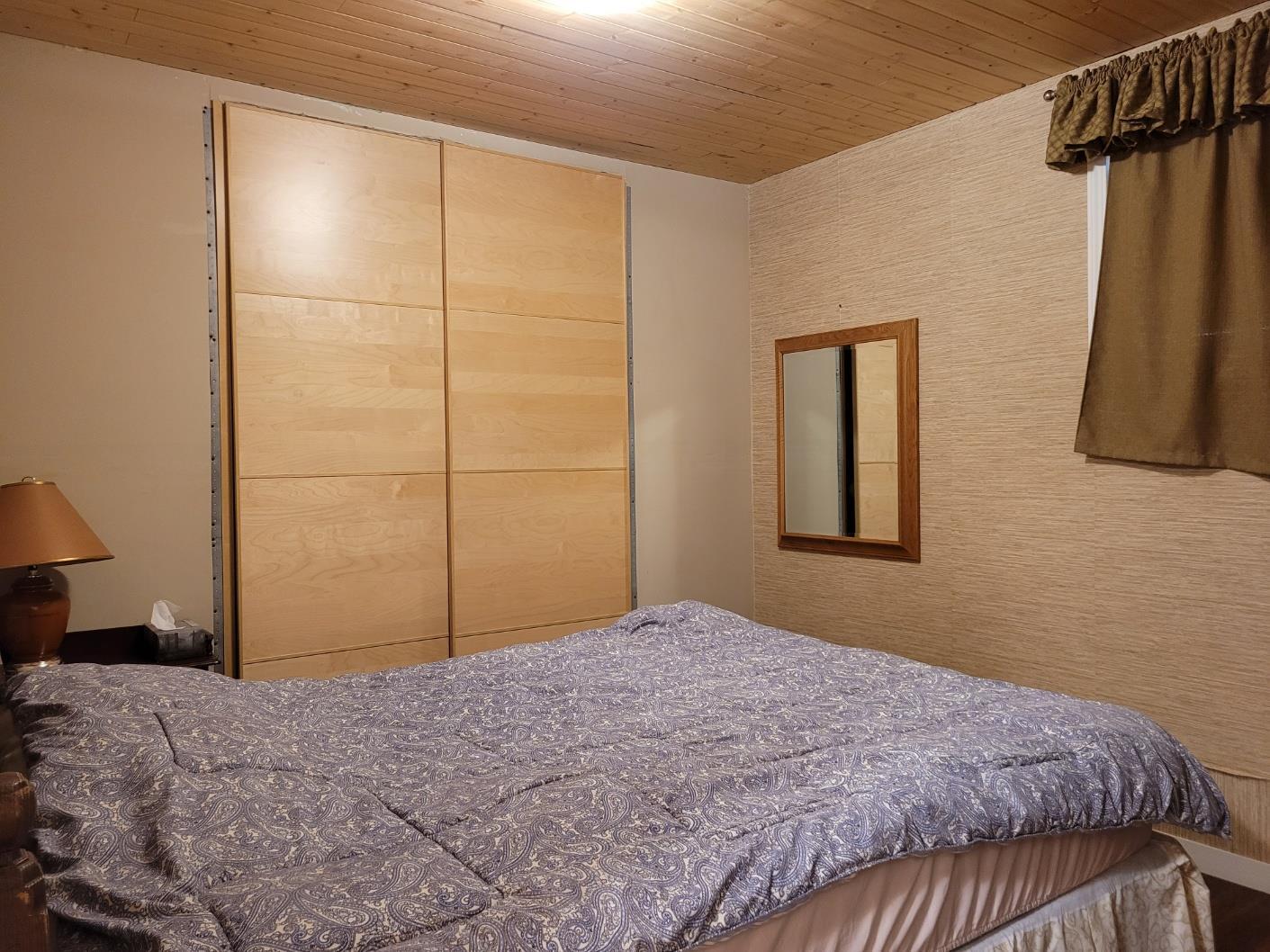 122 Main St, Chauvin, AB