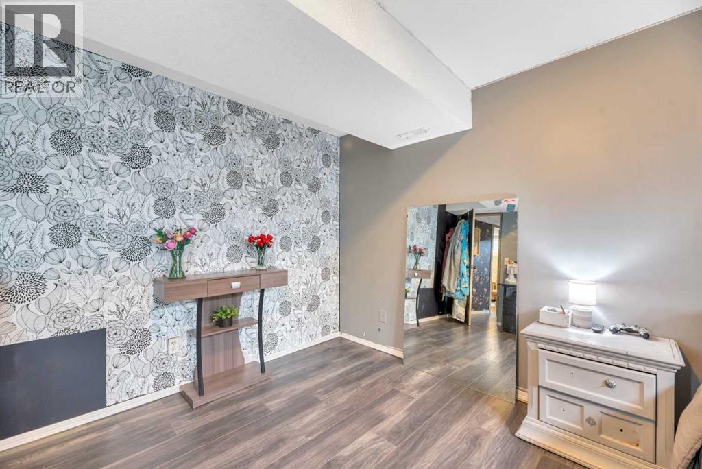 512 Highland Close, Strathmore, AB - Indoor