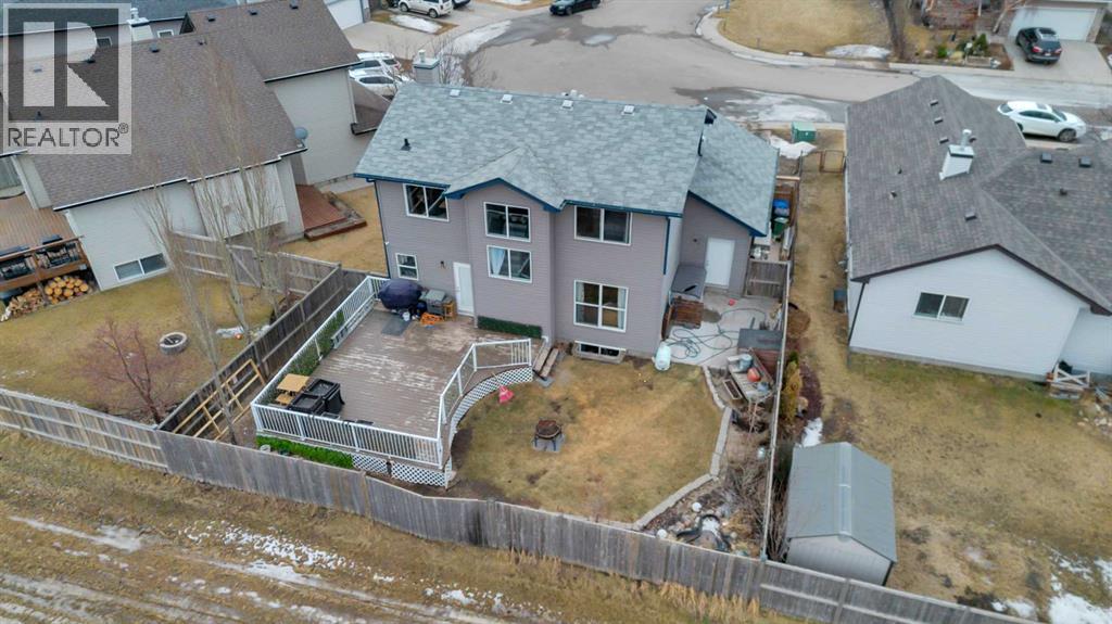 512 Highland Close, Strathmore, AB - Outdoor
