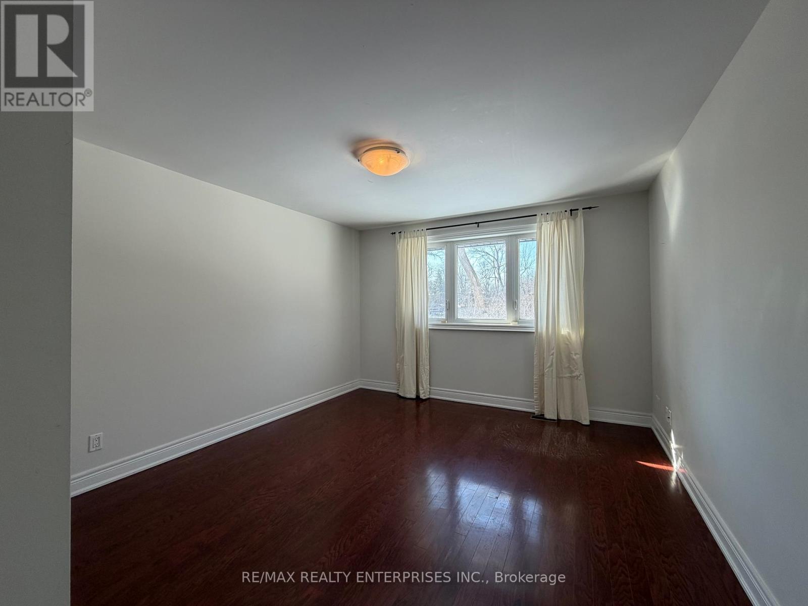 860 Clarkson Road S, Mississauga, ON - Indoor Photo Showing Other Room