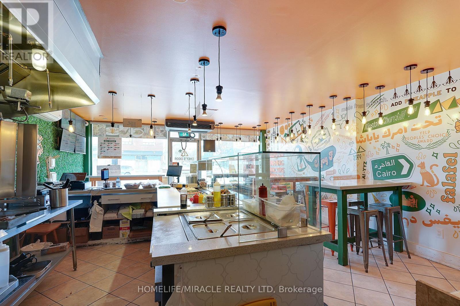 723 Lakeshore Road E, Mississauga, ON