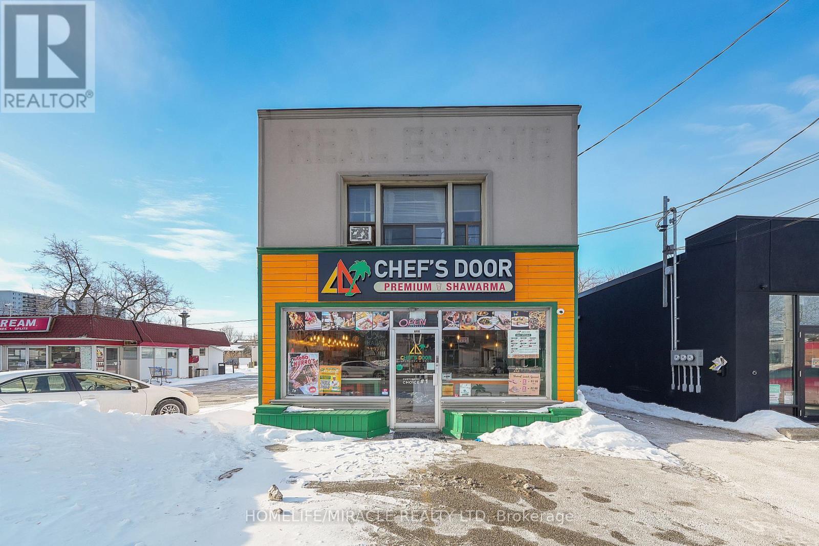 723 Lakeshore Road E, Mississauga, ON