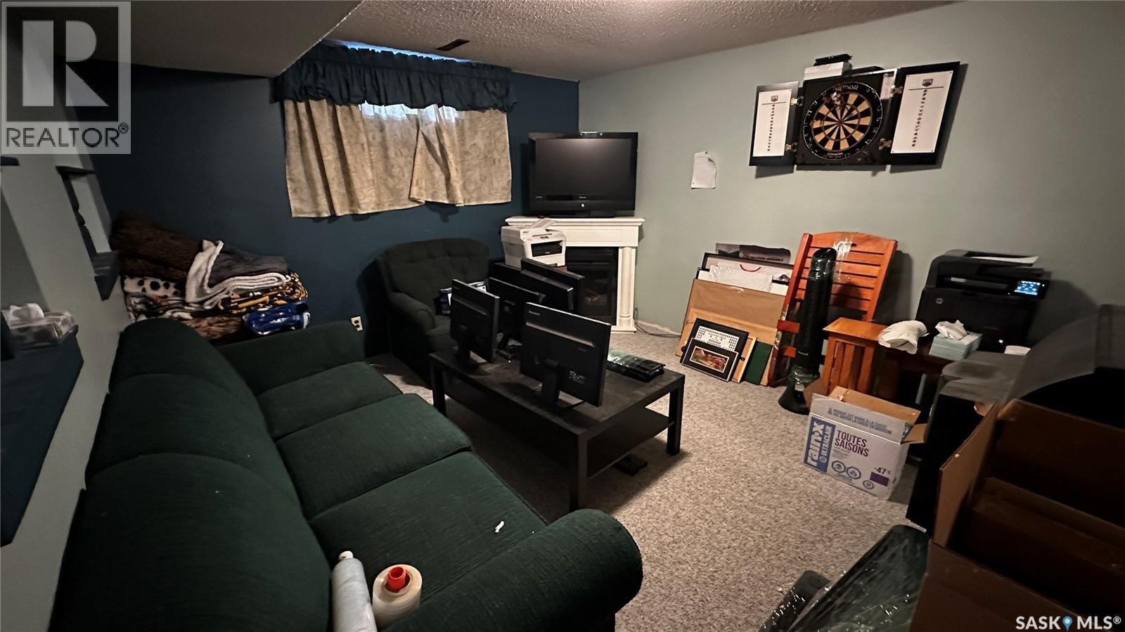 131 Dunsmore Drive, Regina, SK - Indoor