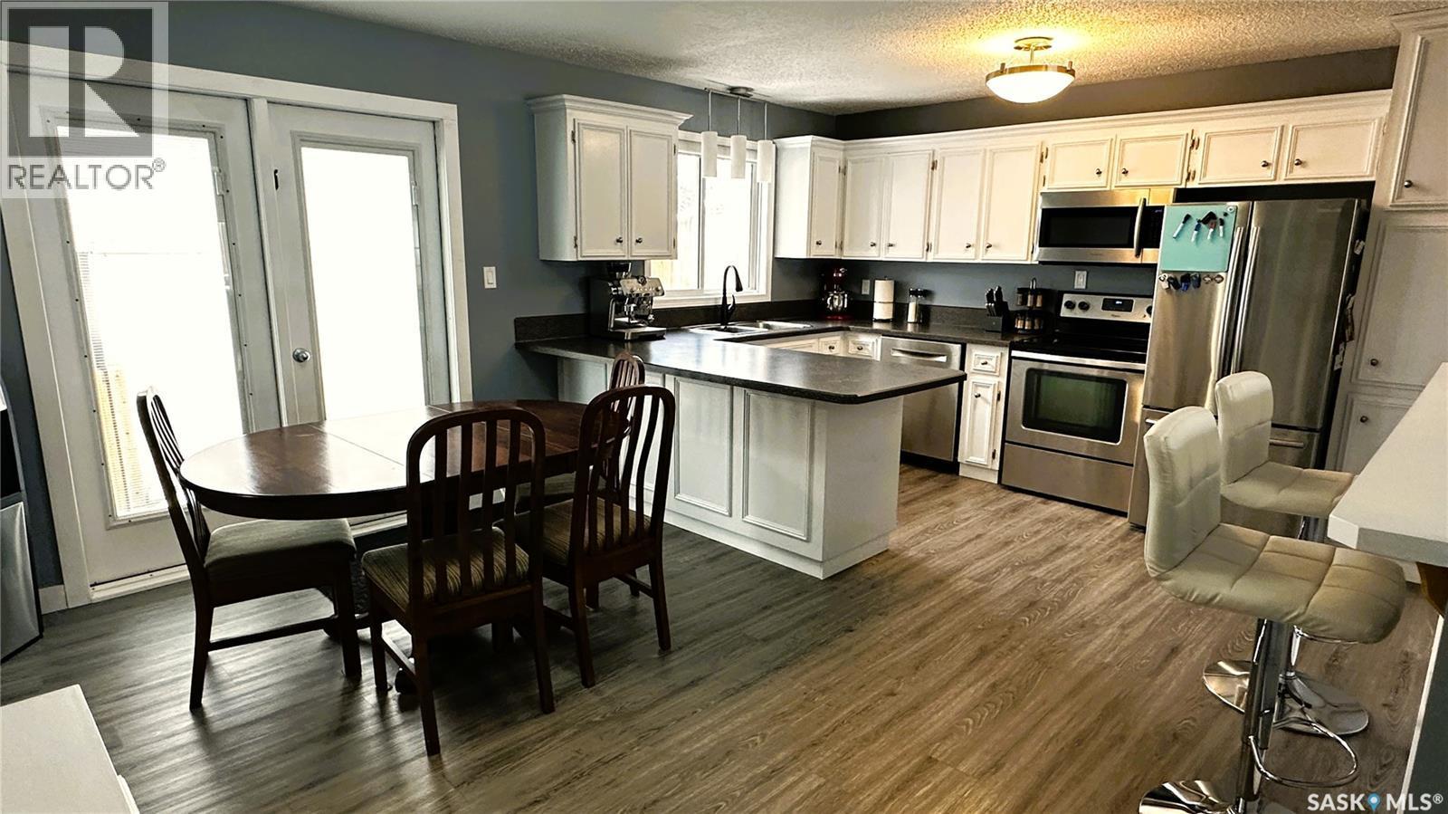 131 Dunsmore Drive, Regina, SK - Indoor