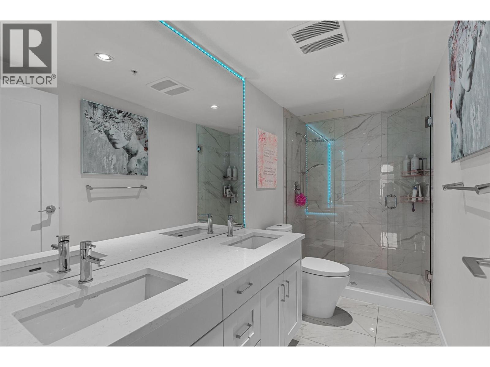 485 Groves Avenue Unit# 505, Kelowna, BC - Indoor Photo Showing Bathroom