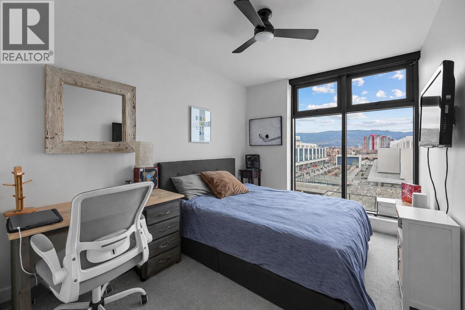 485 Groves Avenue Unit# 505, Kelowna, BC - Indoor Photo Showing Bedroom