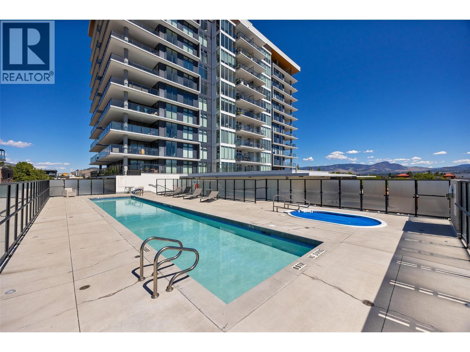 485 Groves Avenue Unit# 505, Kelowna, BC - Outdoor With In Ground Pool