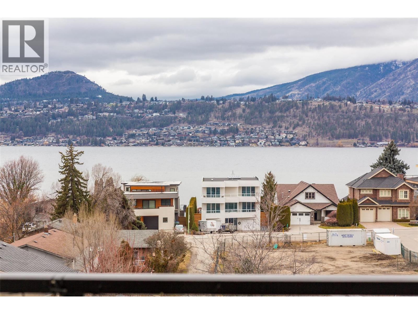 485 Groves Avenue Unit# 505, Kelowna, BC - Outdoor With Body Of Water