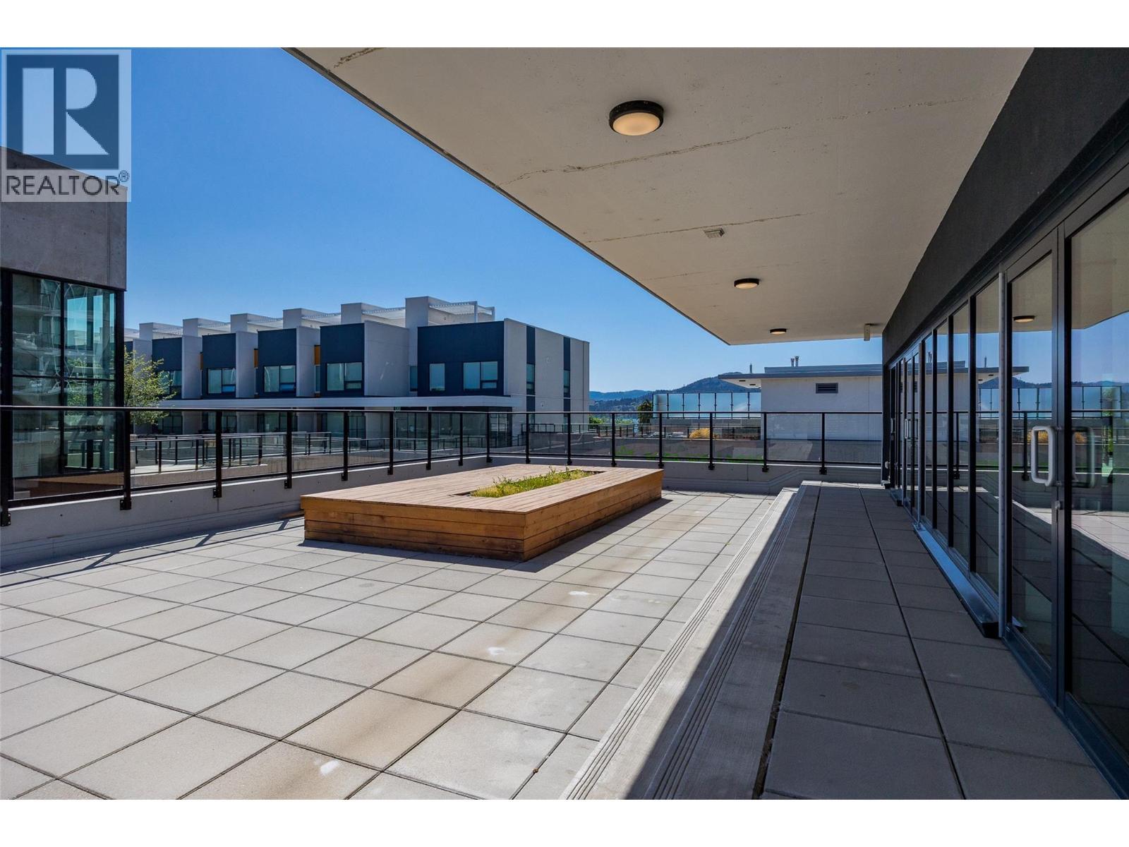 485 Groves Avenue Unit# 505, Kelowna, BC - Outdoor With Exterior