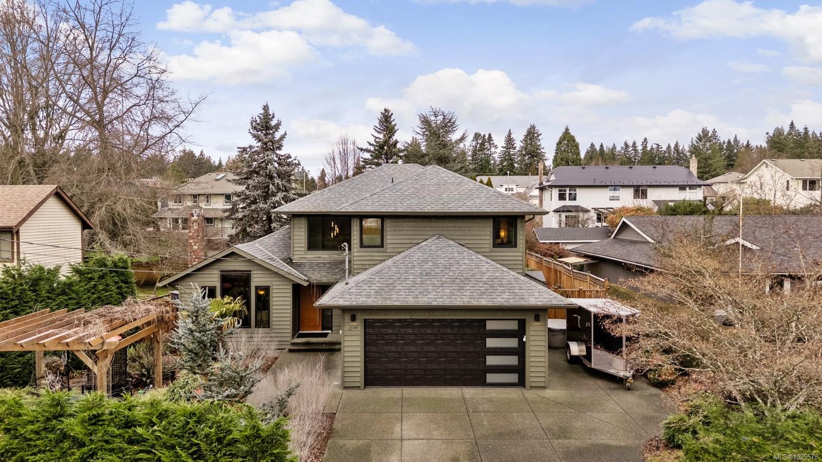 1544 Comox Ave, Comox, BC