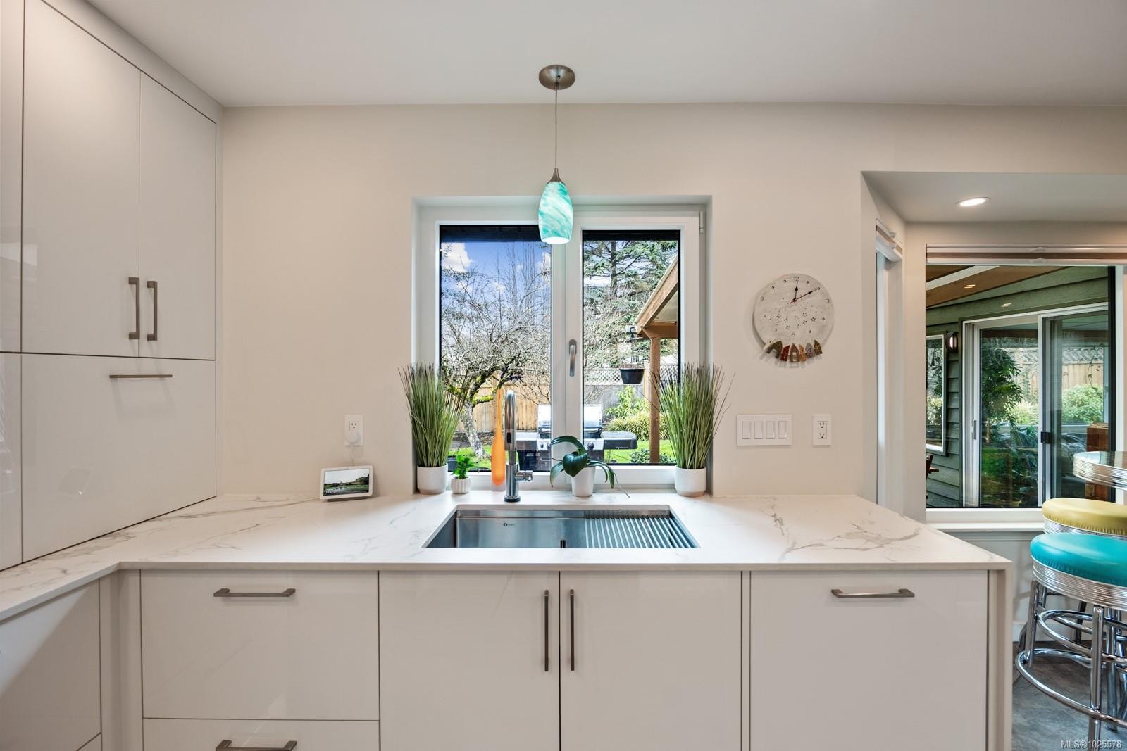 1544 Comox Ave, Comox, BC