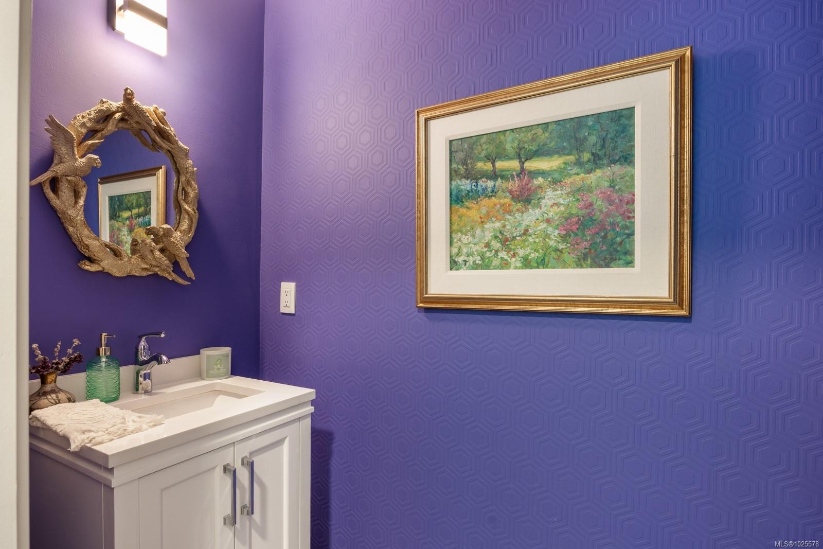 1544 Comox Ave, Comox, BC