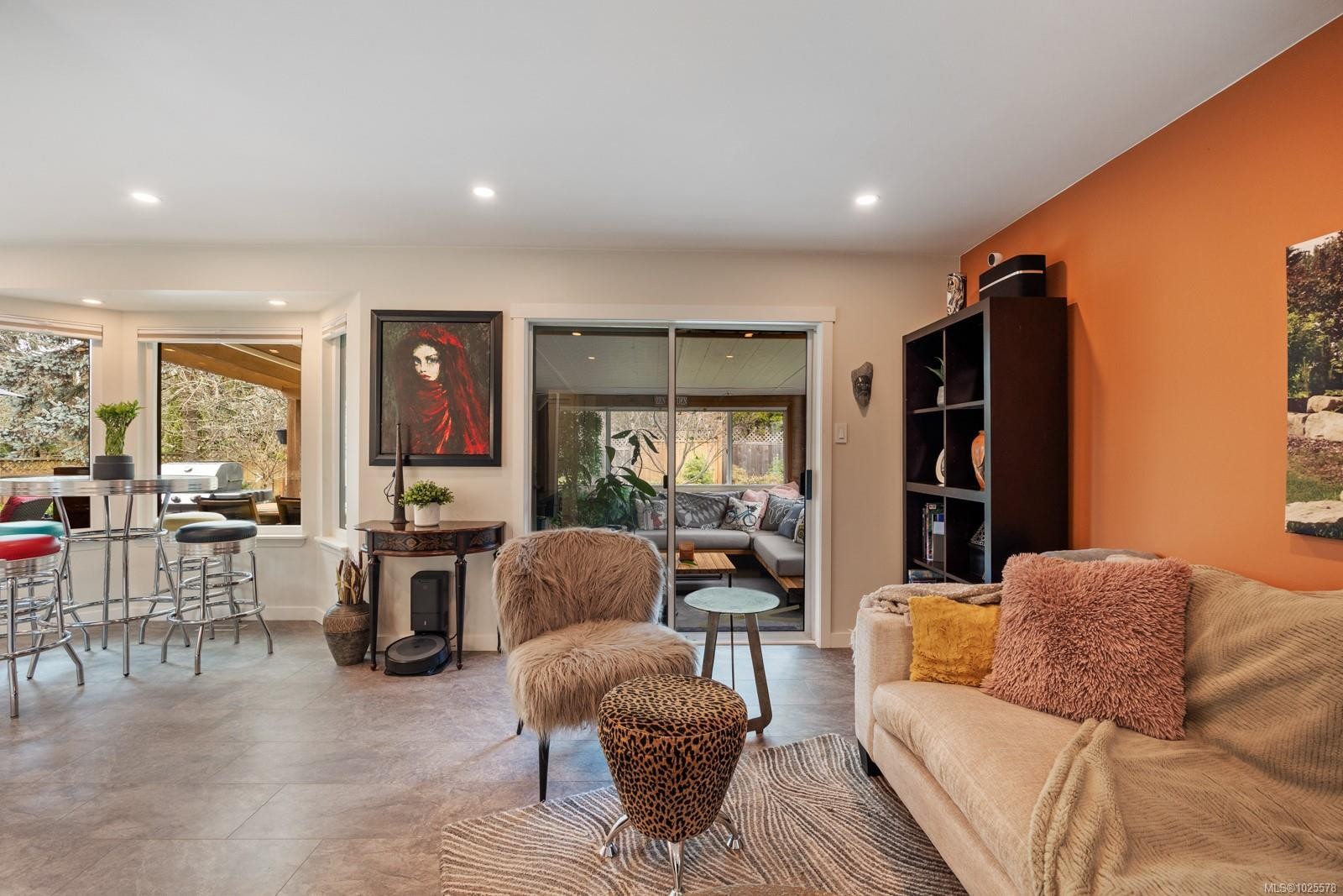 1544 Comox Ave, Comox, BC