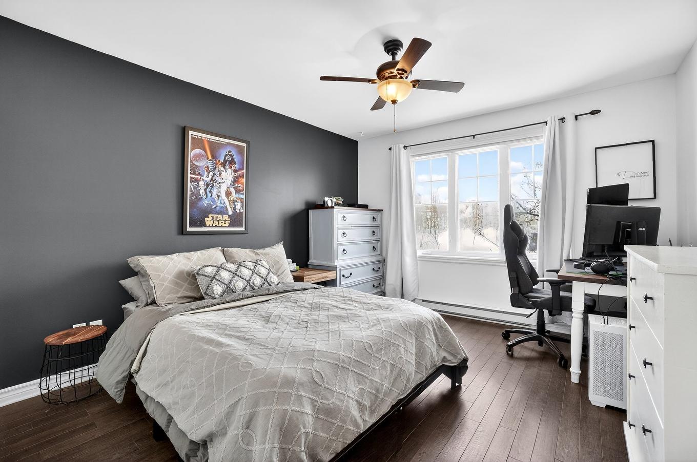 Primary bedroom - 202-5340 Rue Du Bocage, Terrebonne (La Plaine), QC - Indoor Photo Showing Bedroom