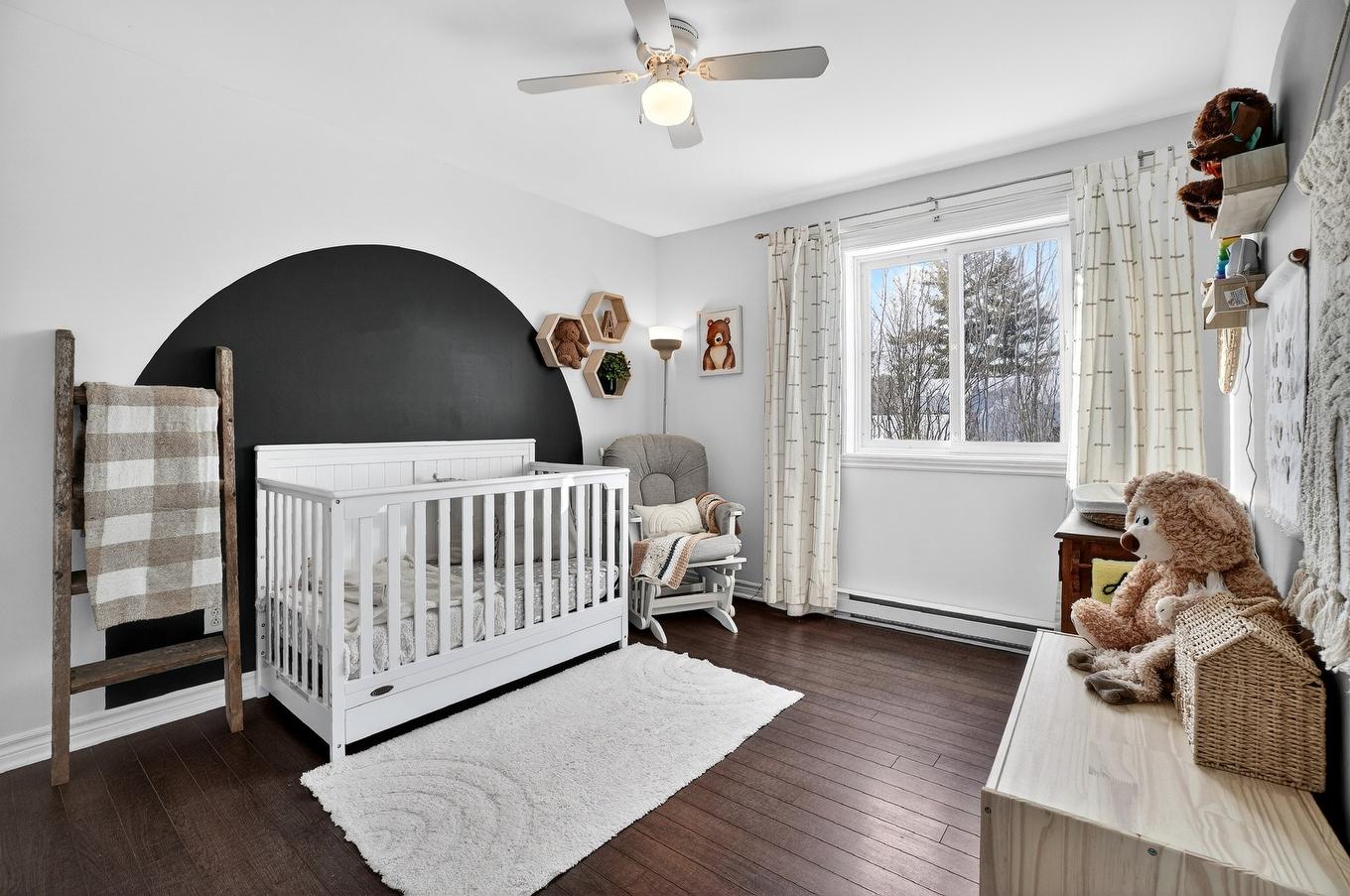 Bedroom - 202-5340 Rue Du Bocage, Terrebonne (La Plaine), QC - Indoor Photo Showing Bedroom