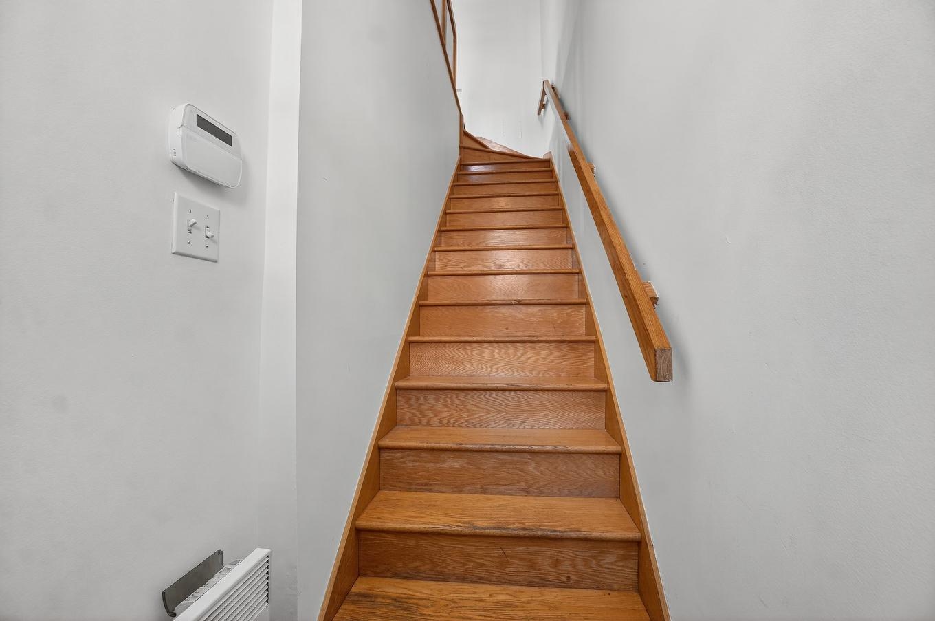 Escalier - 3954 Rue De Mentana, Montréal (Le Plateau-Mont-Royal), QC - Indoor Photo Showing Other Room