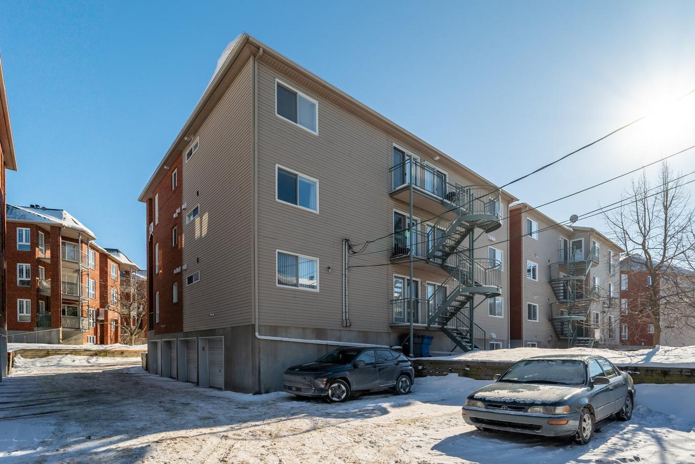 Exterior entrance - 202-140 Rue Parent, Longueuil (Greenfield Park), QC - Outdoor