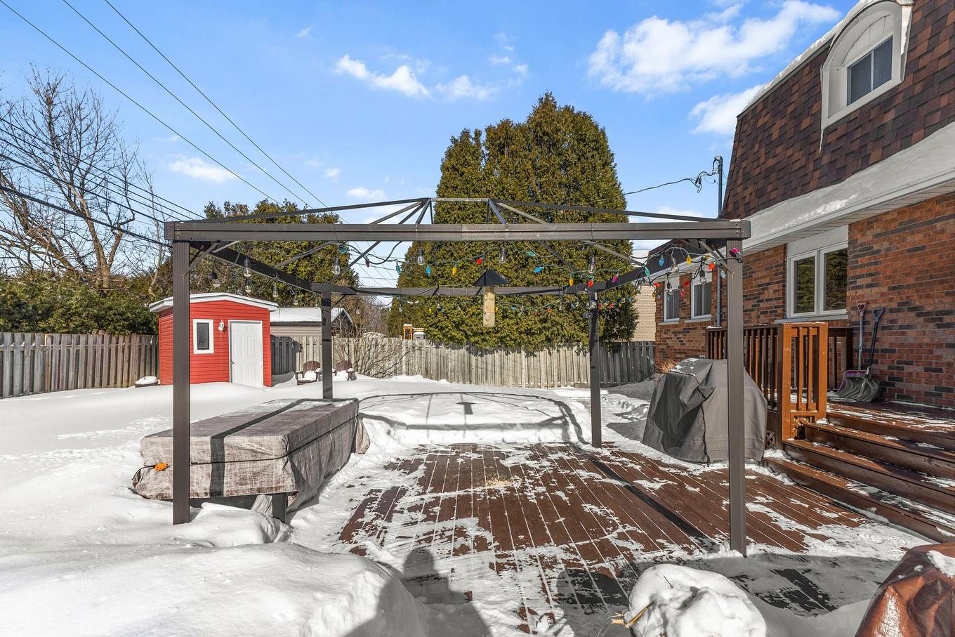 Patio - 28 Rue Eaton, Kirkland, QC - Outdoor With Exterior