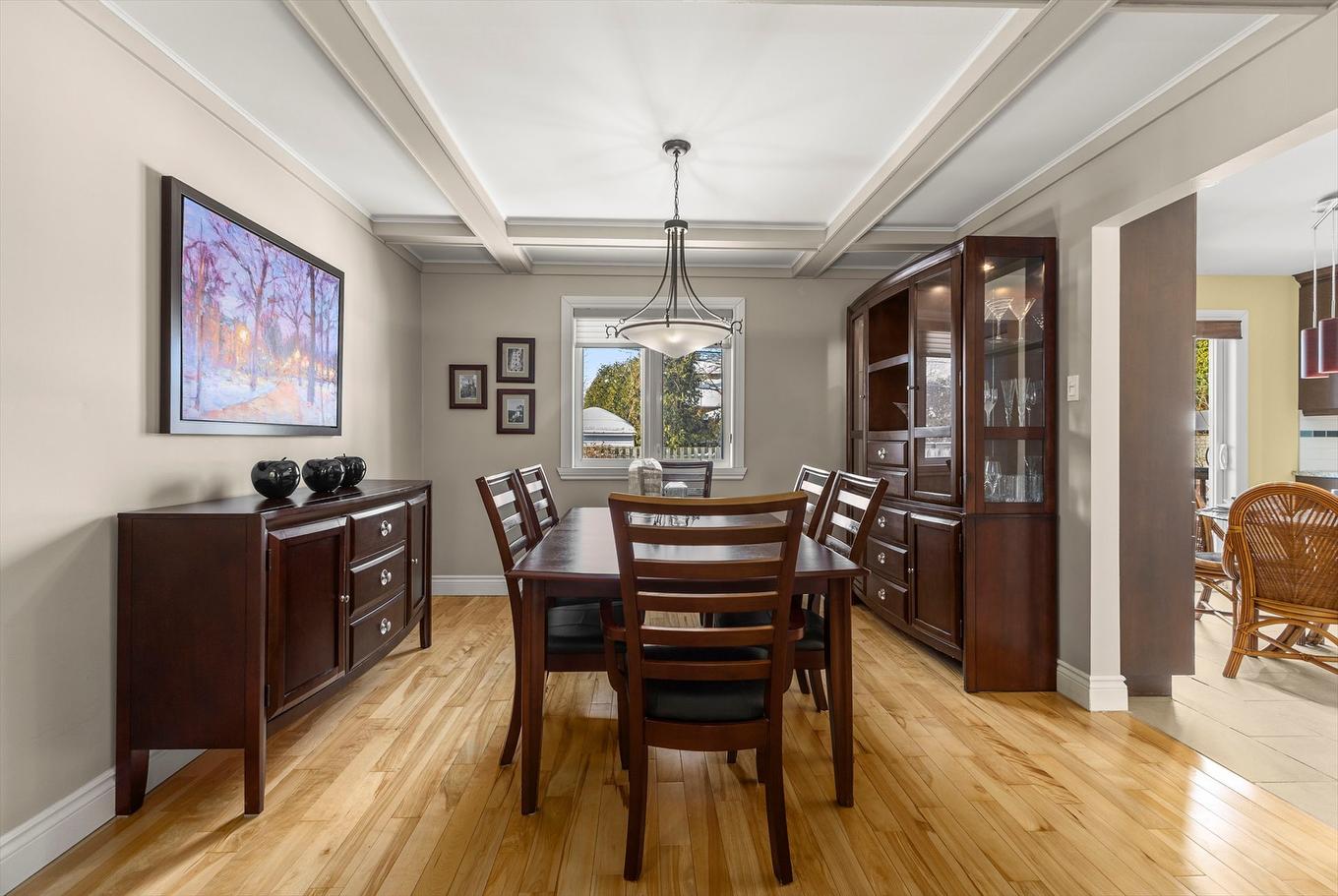 Dining room - 28 Rue Eaton, Kirkland, QC - Indoor Photo Showing Dining Room
