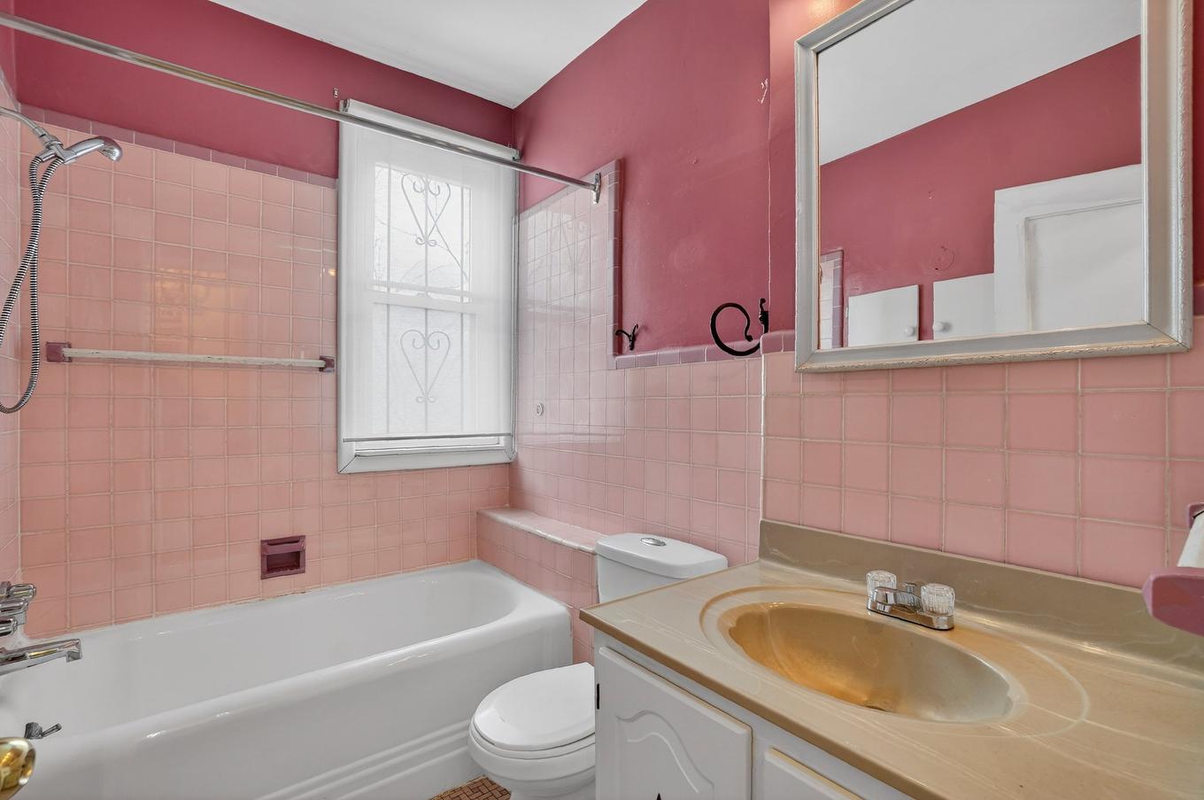 Salle de bains - 5515 Boul. Henri-Bourassa O., Montréal (Saint-Laurent), QC - Indoor Photo Showing Bathroom