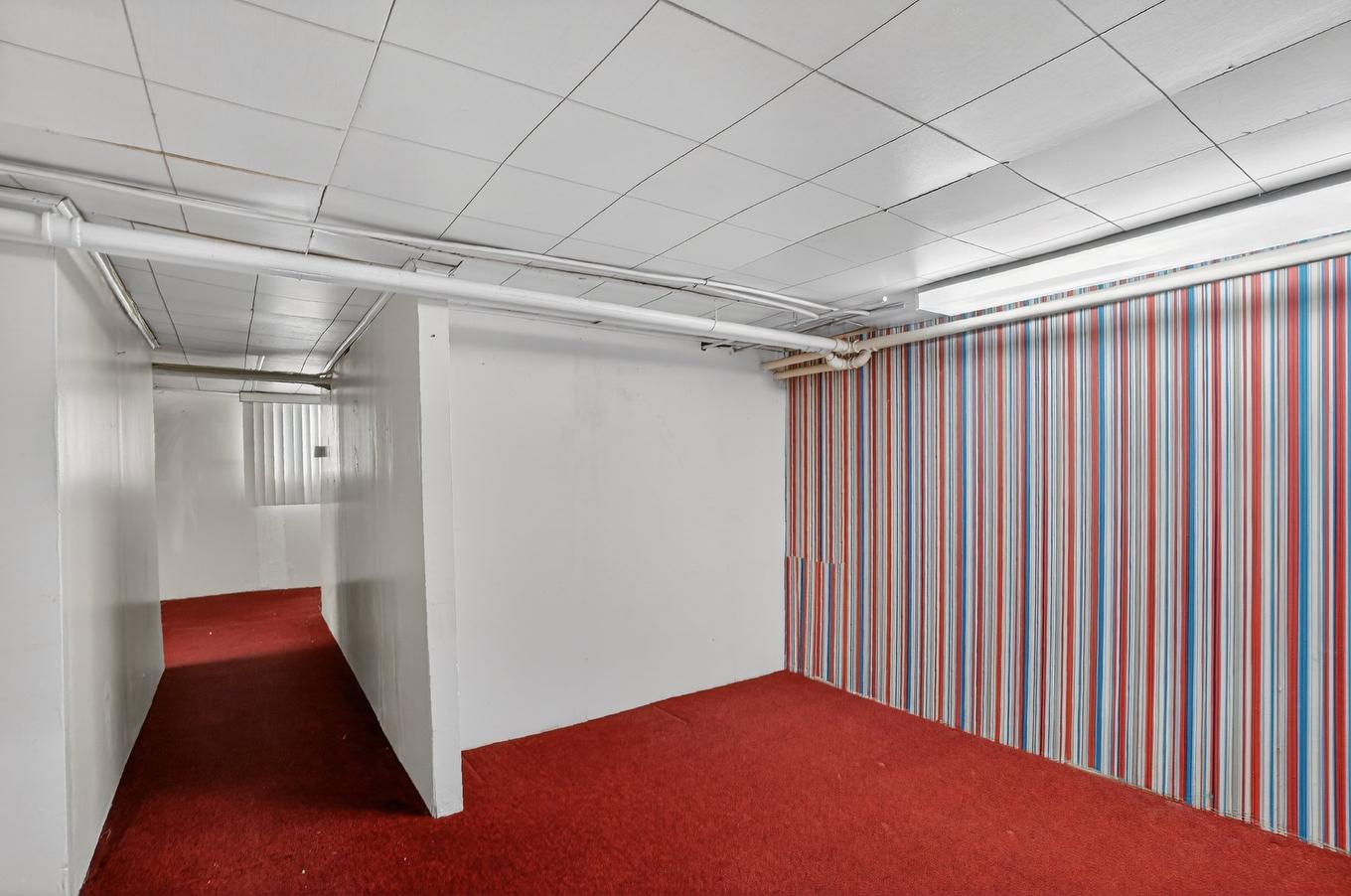 Salle familiale - 5515 Boul. Henri-Bourassa O., Montréal (Saint-Laurent), QC - Indoor Photo Showing Other Room