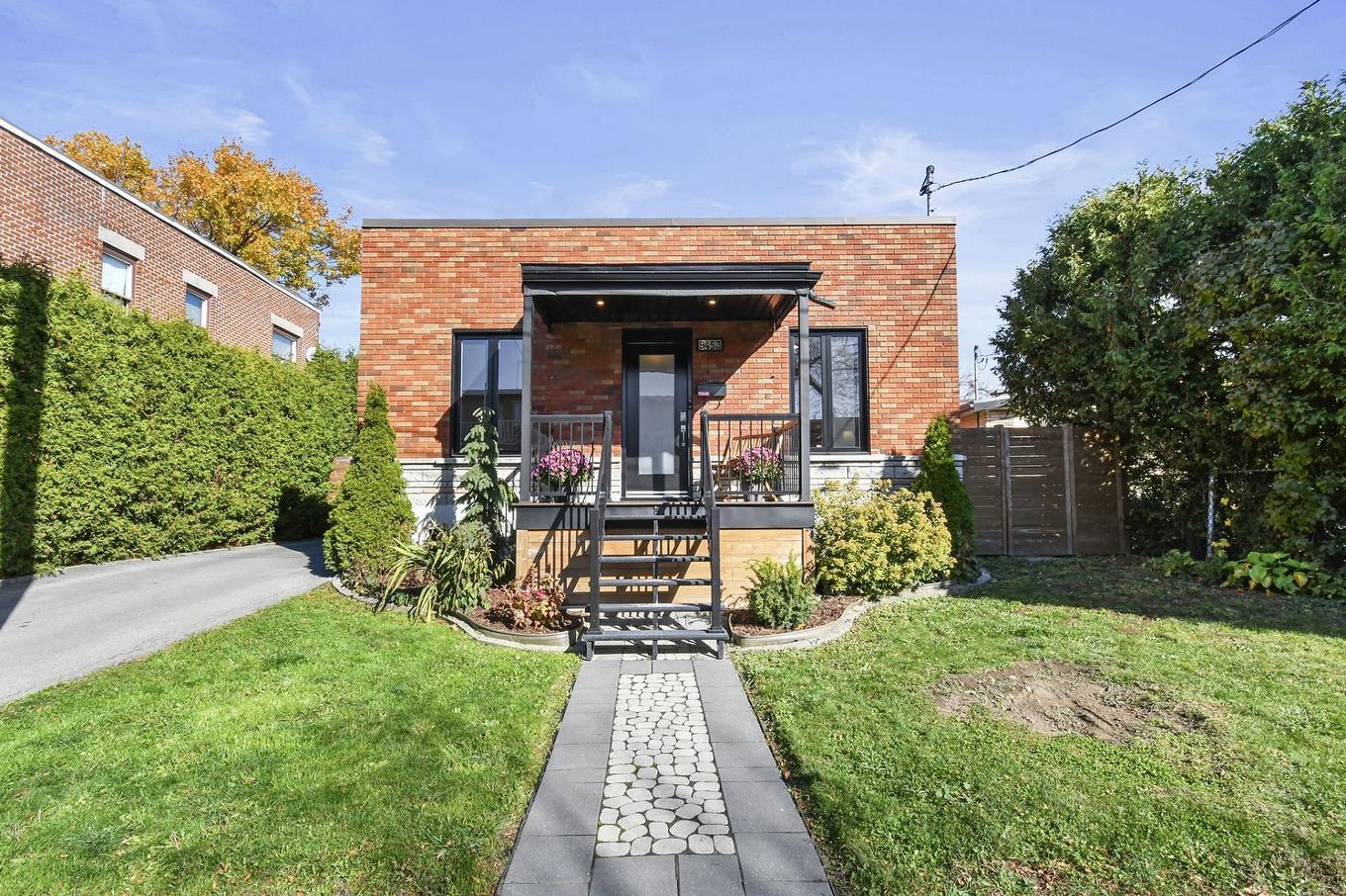 Frontage - 9453 Rue Parthenais, Montréal (Villeray/Saint-Michel/Parc-Extension), QC - Outdoor