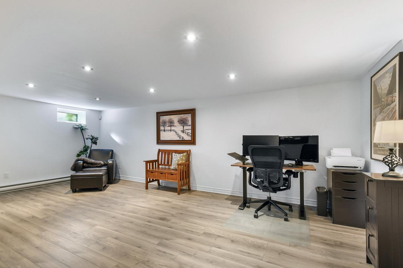 Family room - 9453 Rue Parthenais, Montréal (Villeray/Saint-Michel/Parc-Extension), QC - Indoor Photo Showing Office