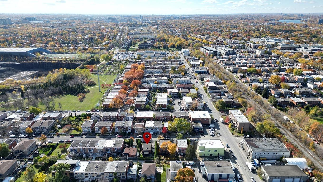 Aerial photo - 9453 Rue Parthenais, Montréal (Villeray/Saint-Michel/Parc-Extension), QC - Outdoor With View