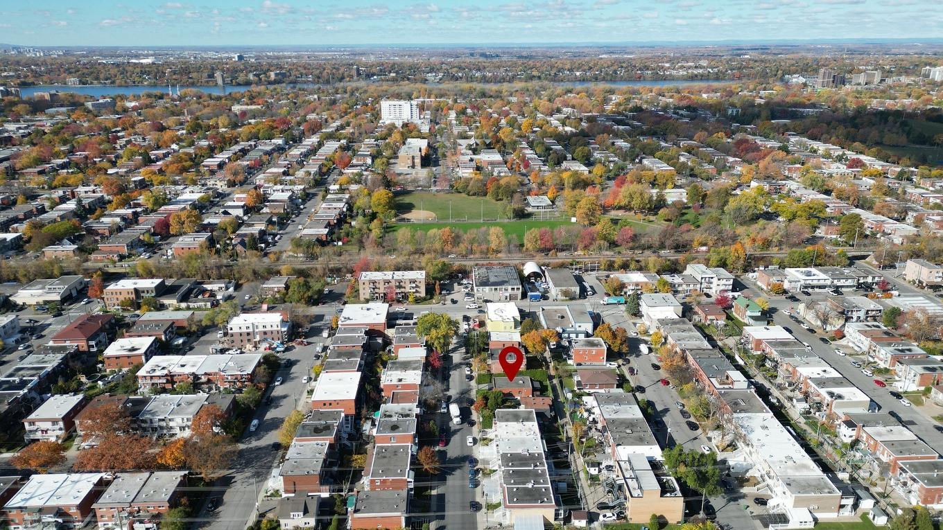Aerial photo - 9453 Rue Parthenais, Montréal (Villeray/Saint-Michel/Parc-Extension), QC - Outdoor With View