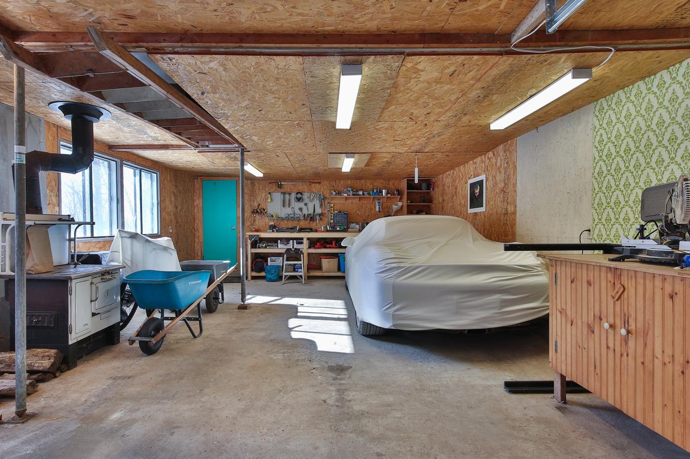 Garage - 1460 Rue Sheridan, Saint-Jean-Sur-Richelieu, QC - Indoor