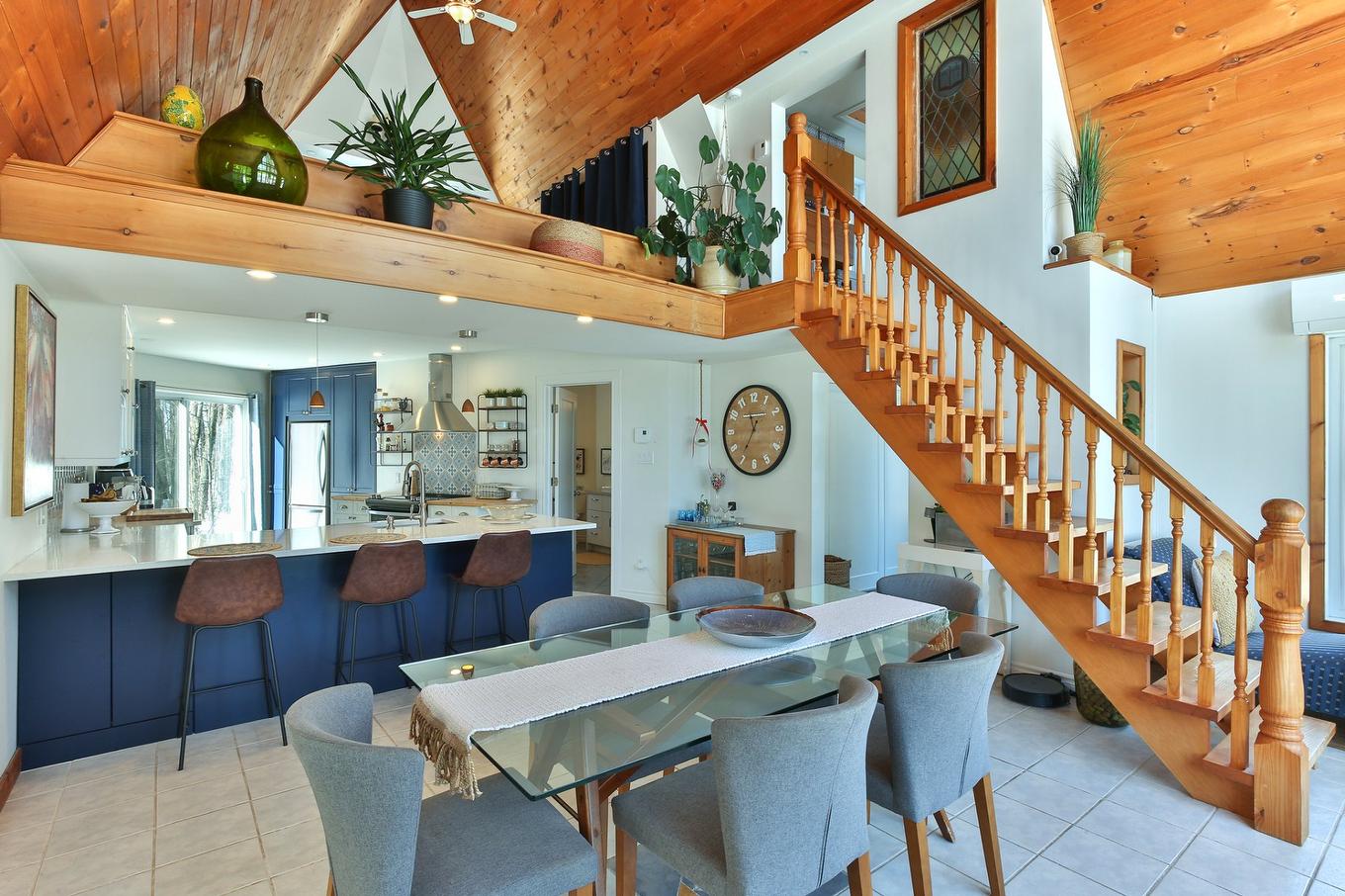 Overall view - 1460 Rue Sheridan, Saint-Jean-Sur-Richelieu, QC - Indoor Photo Showing Dining Room