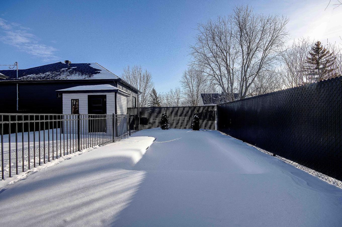 Shed - 98 Rue Paquin, Saint-Jean-Sur-Richelieu, QC - Outdoor