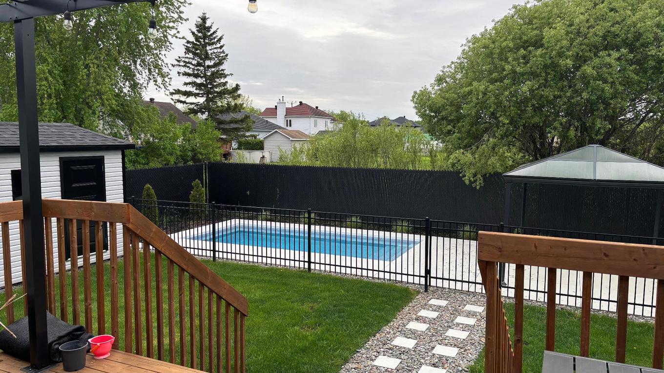 Pool - 98 Rue Paquin, Saint-Jean-Sur-Richelieu, QC - Outdoor With In Ground Pool