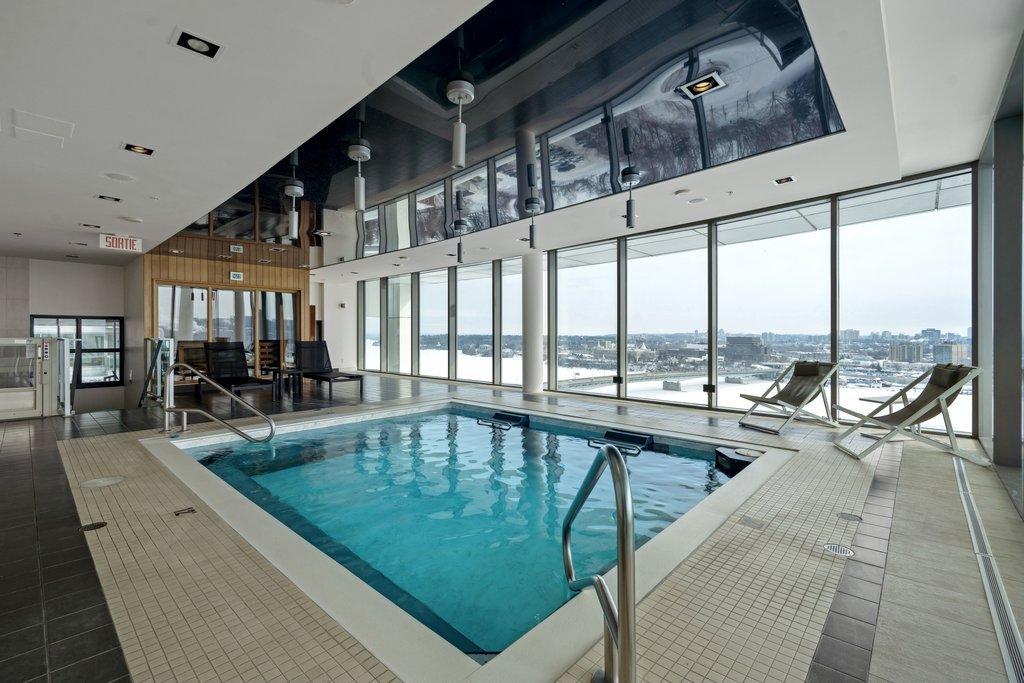 Pool - 505-185 Rue Laurier, Gatineau (Hull), QC - Indoor Photo Showing Other Room With In Ground Pool
