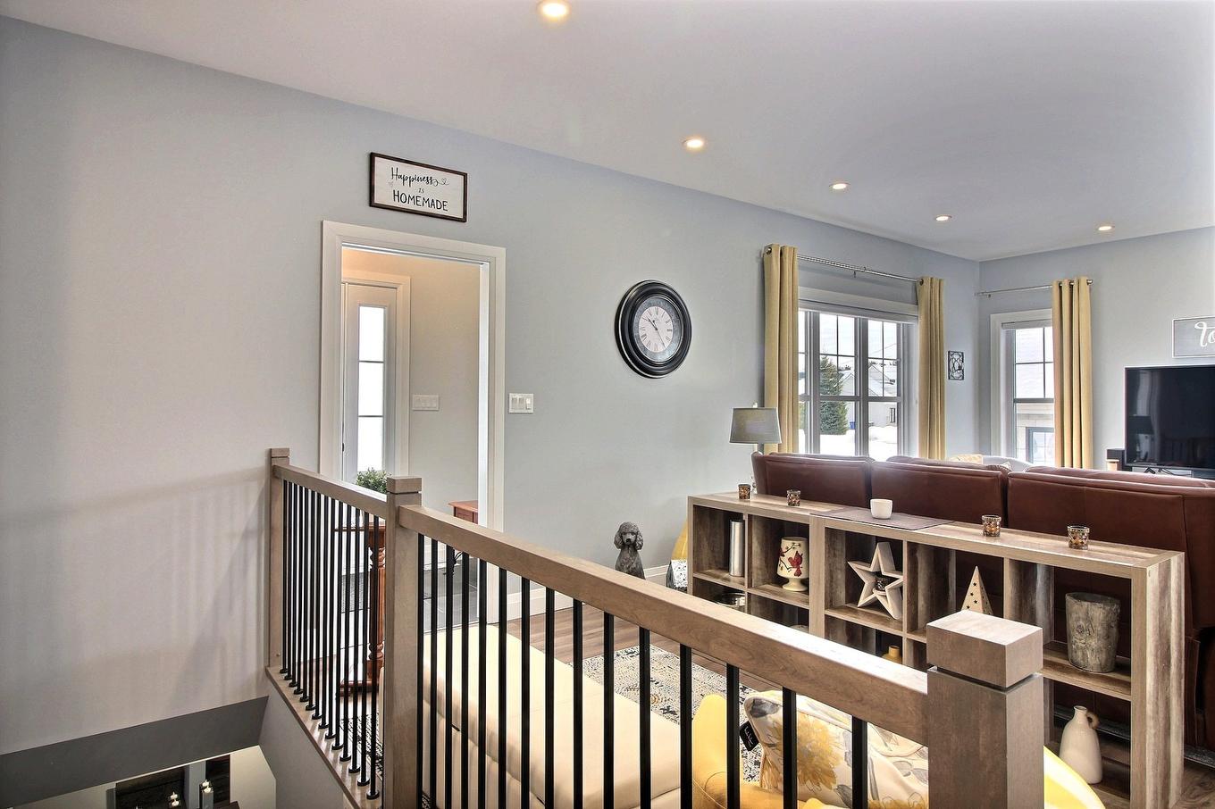 Hall - 18 Rue De Champlain, Saint-André-D'Argenteuil, QC - Indoor Photo Showing Other Room