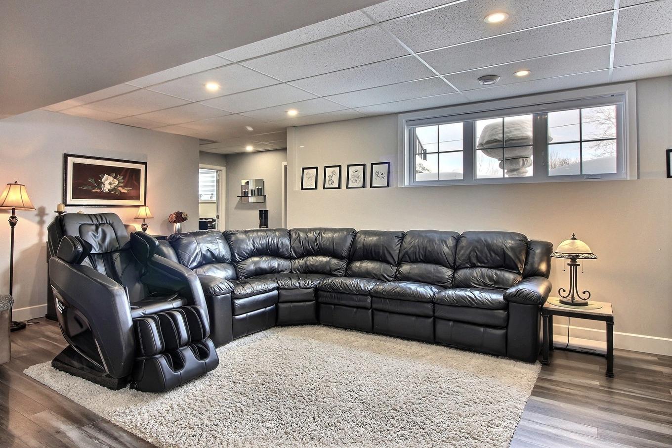 Family room - 18 Rue De Champlain, Saint-André-D'Argenteuil, QC - Indoor Photo Showing Living Room