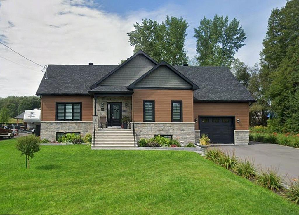 Frontage - 18 Rue De Champlain, Saint-André-D'Argenteuil, QC - Outdoor With Facade