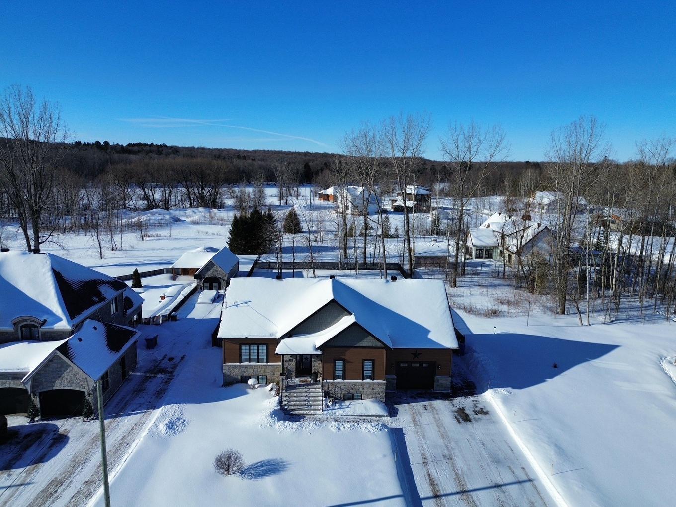 Frontage - 18 Rue De Champlain, Saint-André-D'Argenteuil, QC - Outdoor