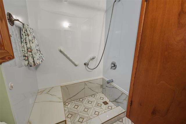 668 Walker Ave, Winnipeg, MB