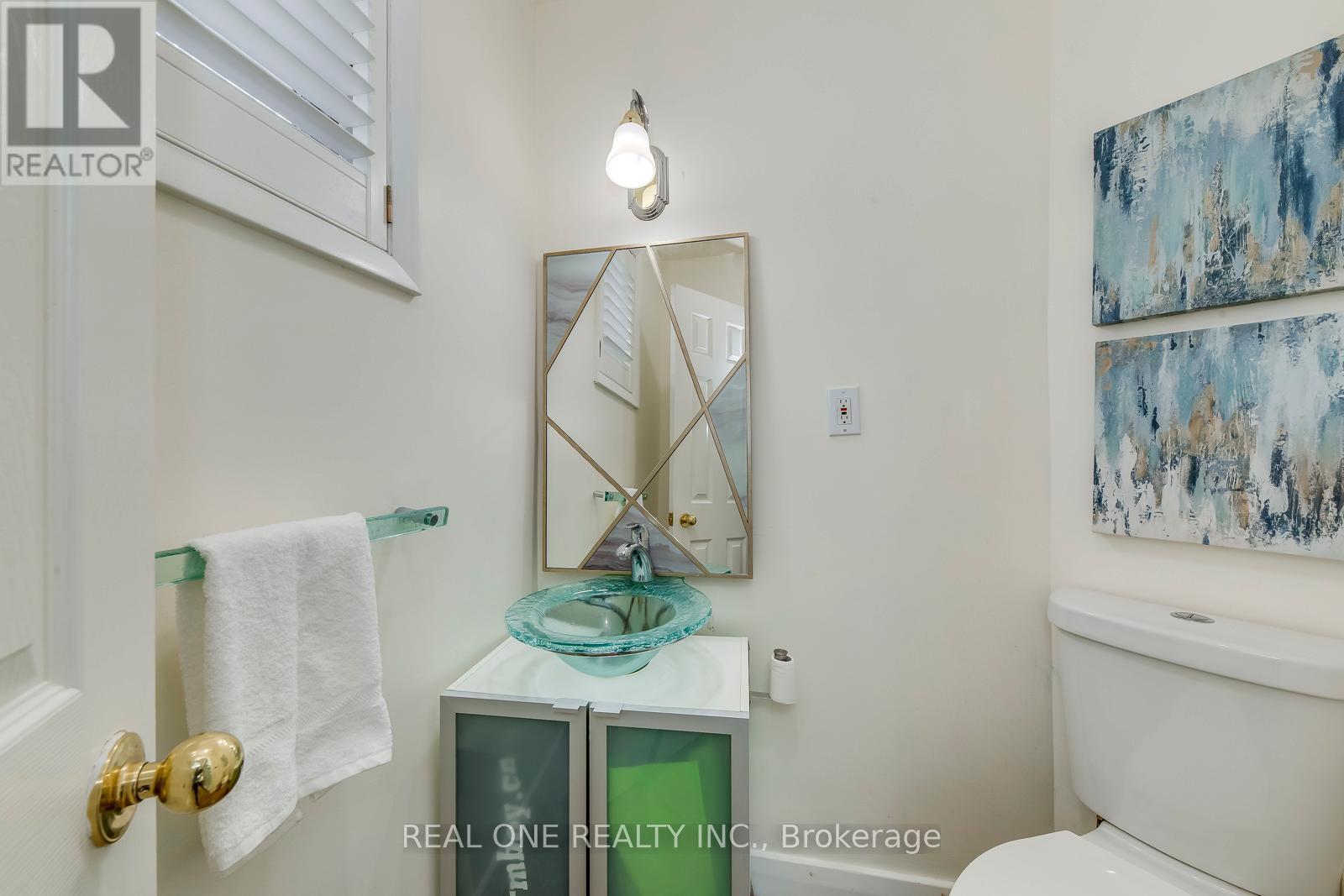 1399 Chriseden Drive, Mississauga, ON - Indoor Photo Showing Bathroom